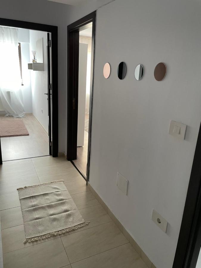 شقة The Mirror - Quiet & Friendly Place In Copou ياش المظهر الخارجي الصورة